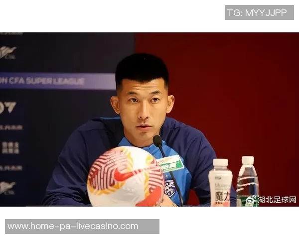 里卡多足球:探索足球战术与团队协作的完美结合之道 里卡多足球:探索足球战术与团队协作的完美结合之道